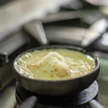 Oaz Hotel Golem (Tirana)