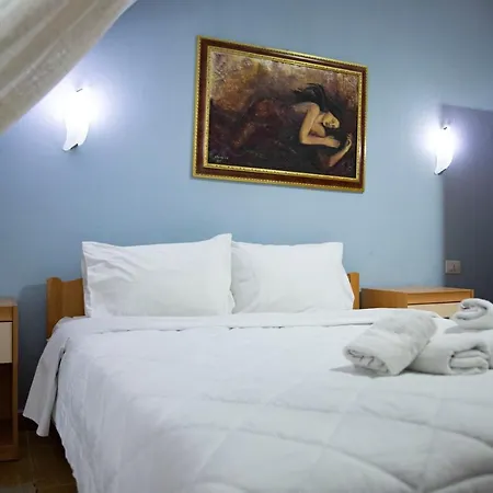 Oaz 4* Golem (Tirana)