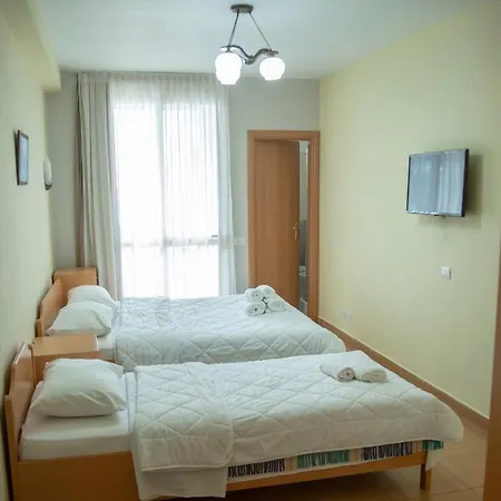 Ξενοδοχείο Oaz 3*
